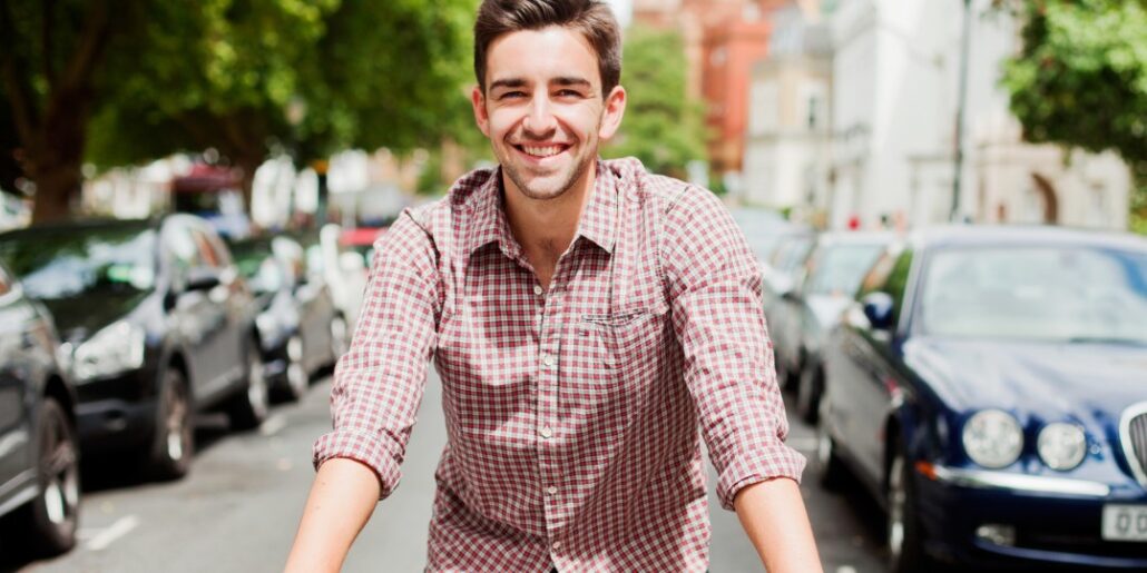 23-035708-habits_of_confident_men