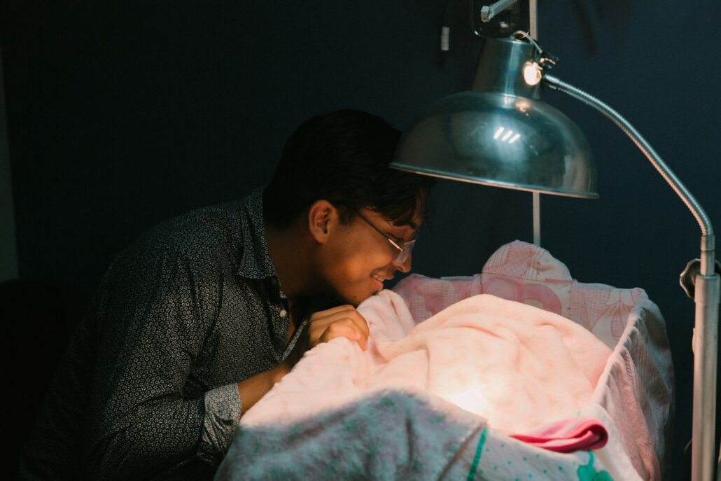 ask-mr-labor-and-delivery-dads-role-cesar-abner-martinez-aguilar-AT2xKqe1-ho-unsplash.jpg
